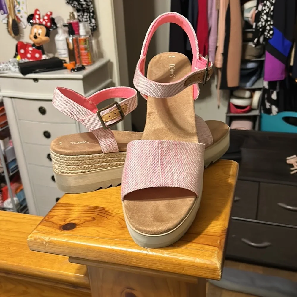 Diana Wedge Sandal - Picture 2 of 7